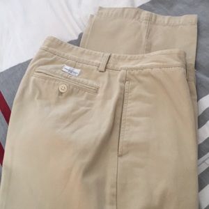 Vineyard Vines khaki pants 30x 30
